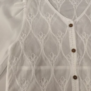 womens-white-crocheted-blouse-chiffon-sleeves-white-flower-pattern-pose6
